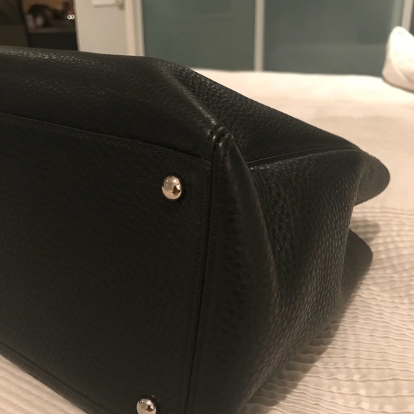 (SOLD) Chanel Executive Cerf Tote - Picture 6 of 7